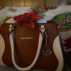Micheal Kors satchel purse Brand new
